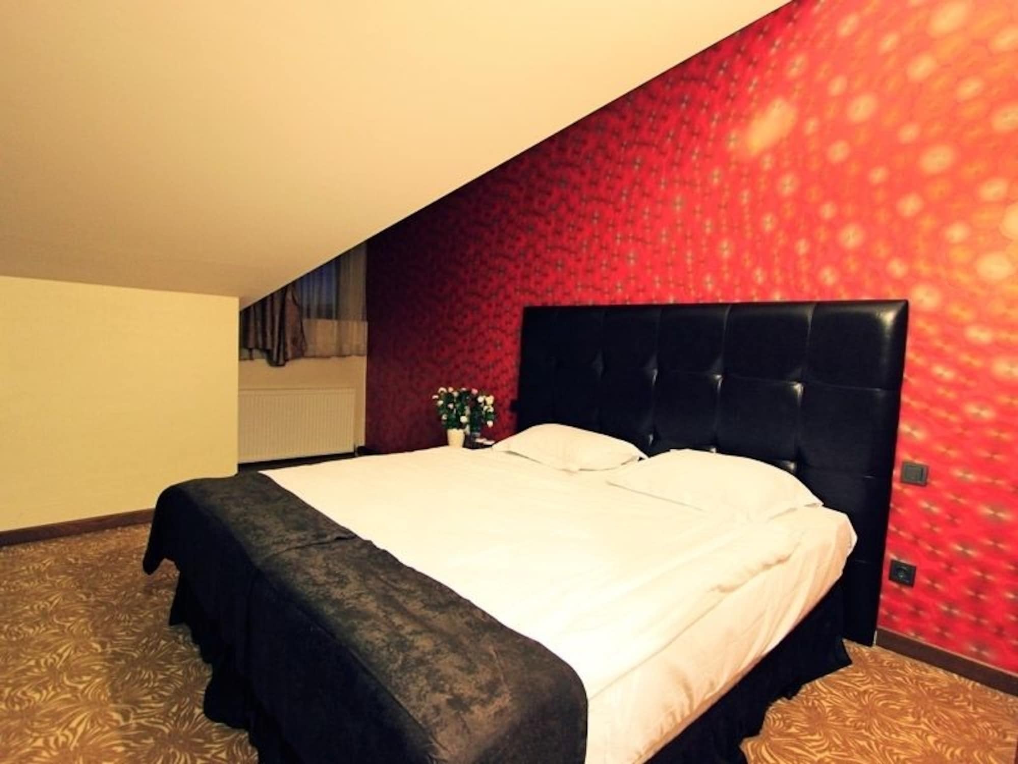 Highway Otel Elmalık Esterno foto